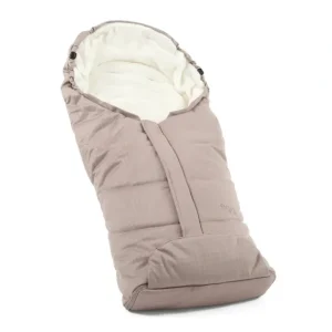 Shop All | Egg3 Deluxe Footmuff In Houndstooth Almond - CaringForTots - Professional Baby and Children's Products | Caring for Growth, Caring for Every Moment