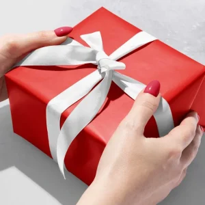 Best Matte Red Gift Wrap - CaringForTots - Professional Baby and Children's Products | Caring for Growth, Caring for Every Moment